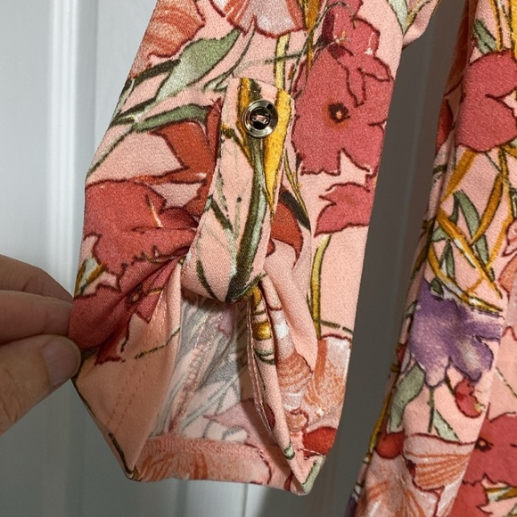 Cure floral blouse top shirt size LARGE - Picture 7 of 15